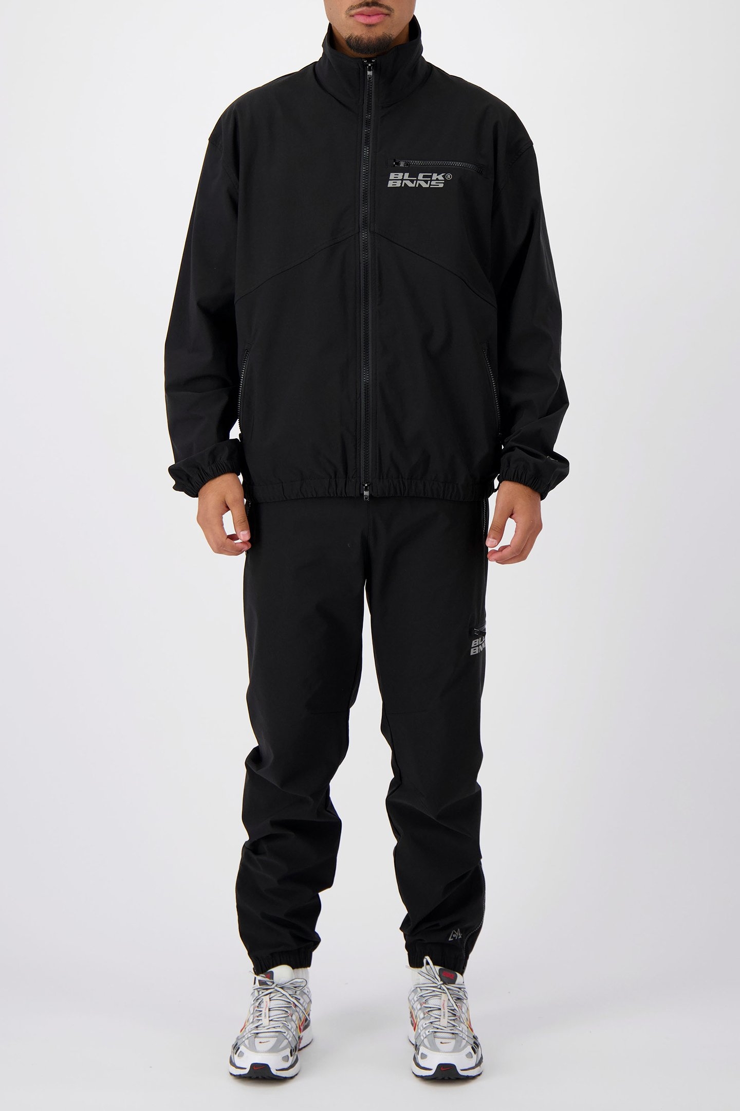 INITIAL TECH TRACKPANTS BLACK 2