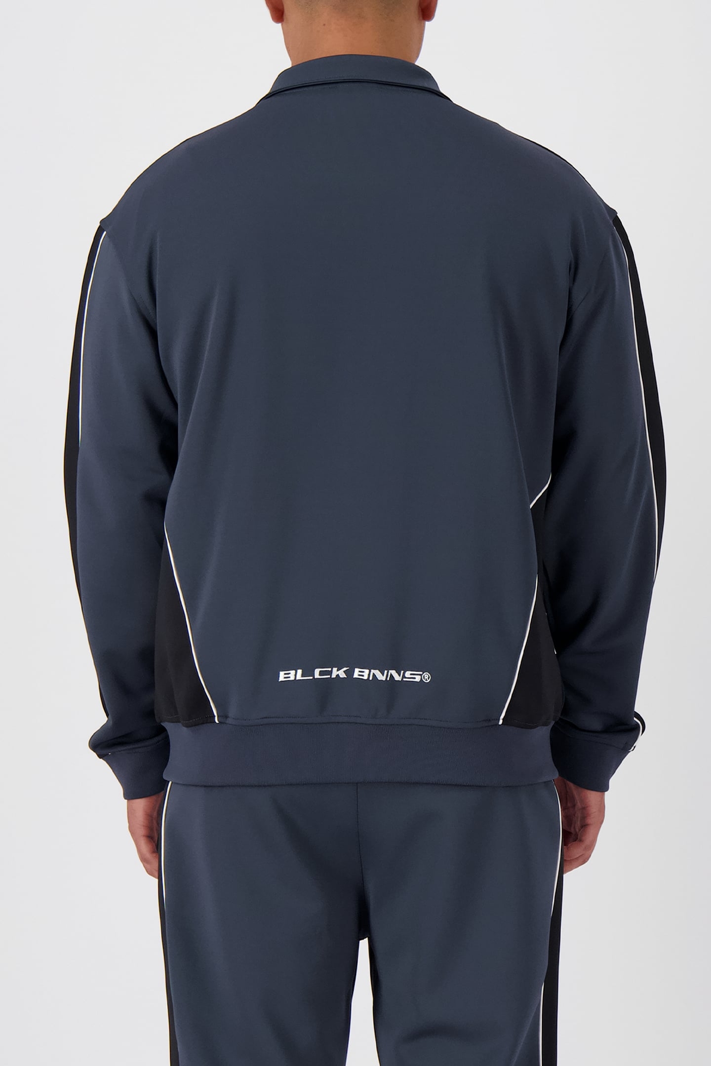 PANEL-V1 TRACKTOP CHARCOAL 2