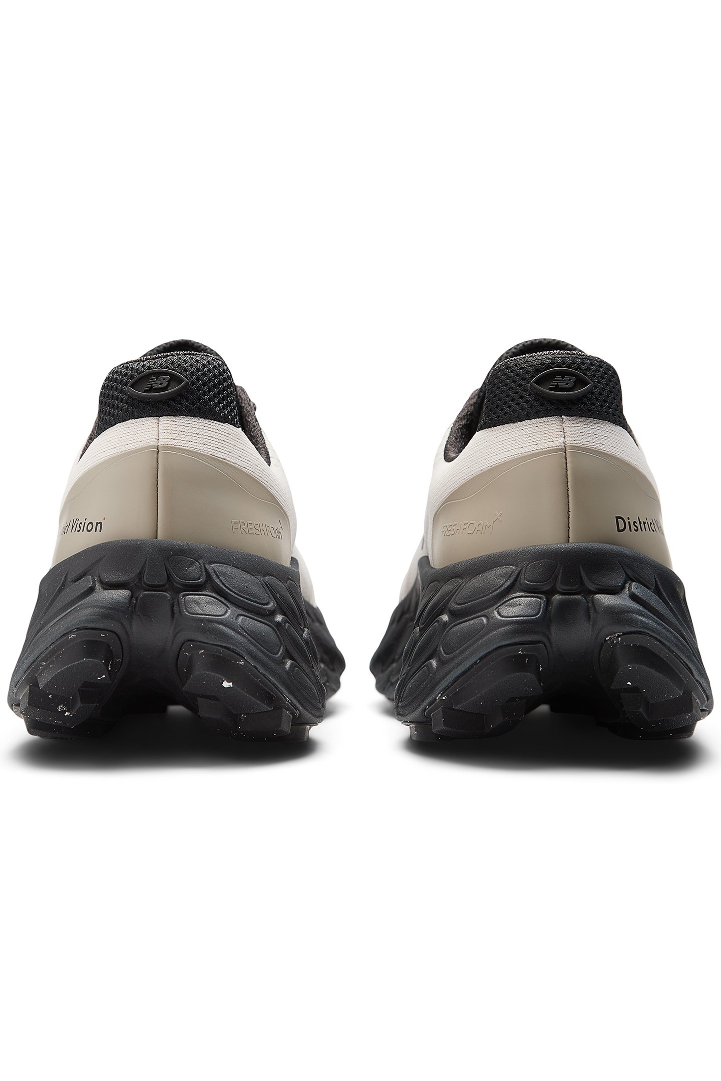 DISTRICT VISION X NEW BALANCE JET STREAM 4