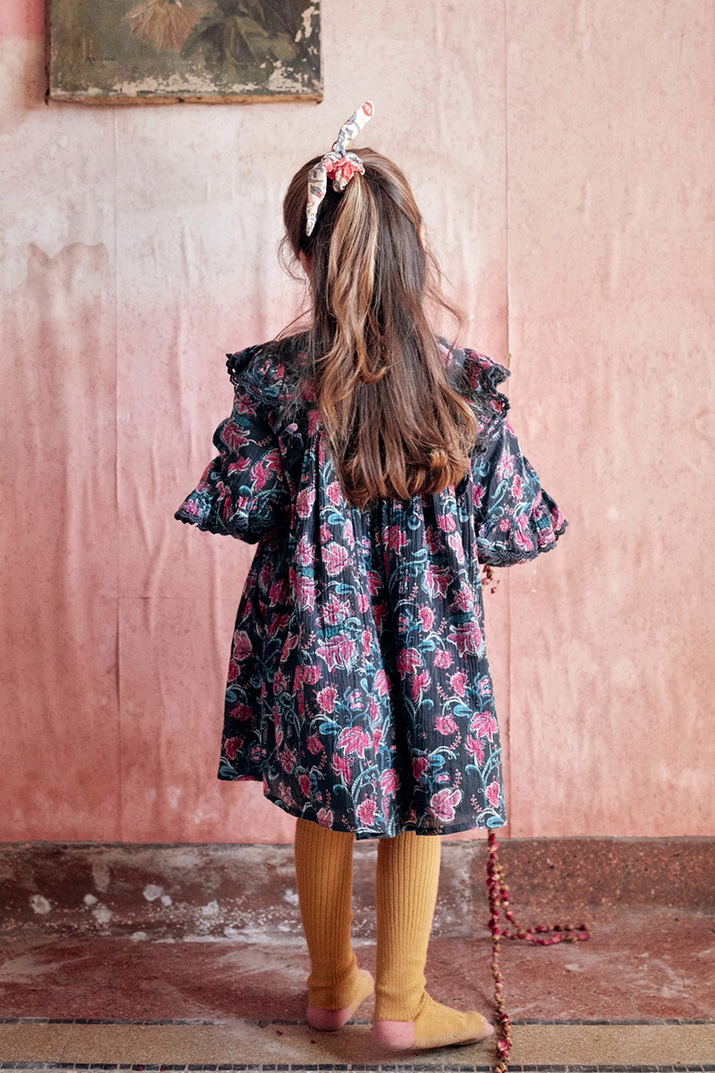 DRESS LARA CHARCOAL WILDFLOWERS 2