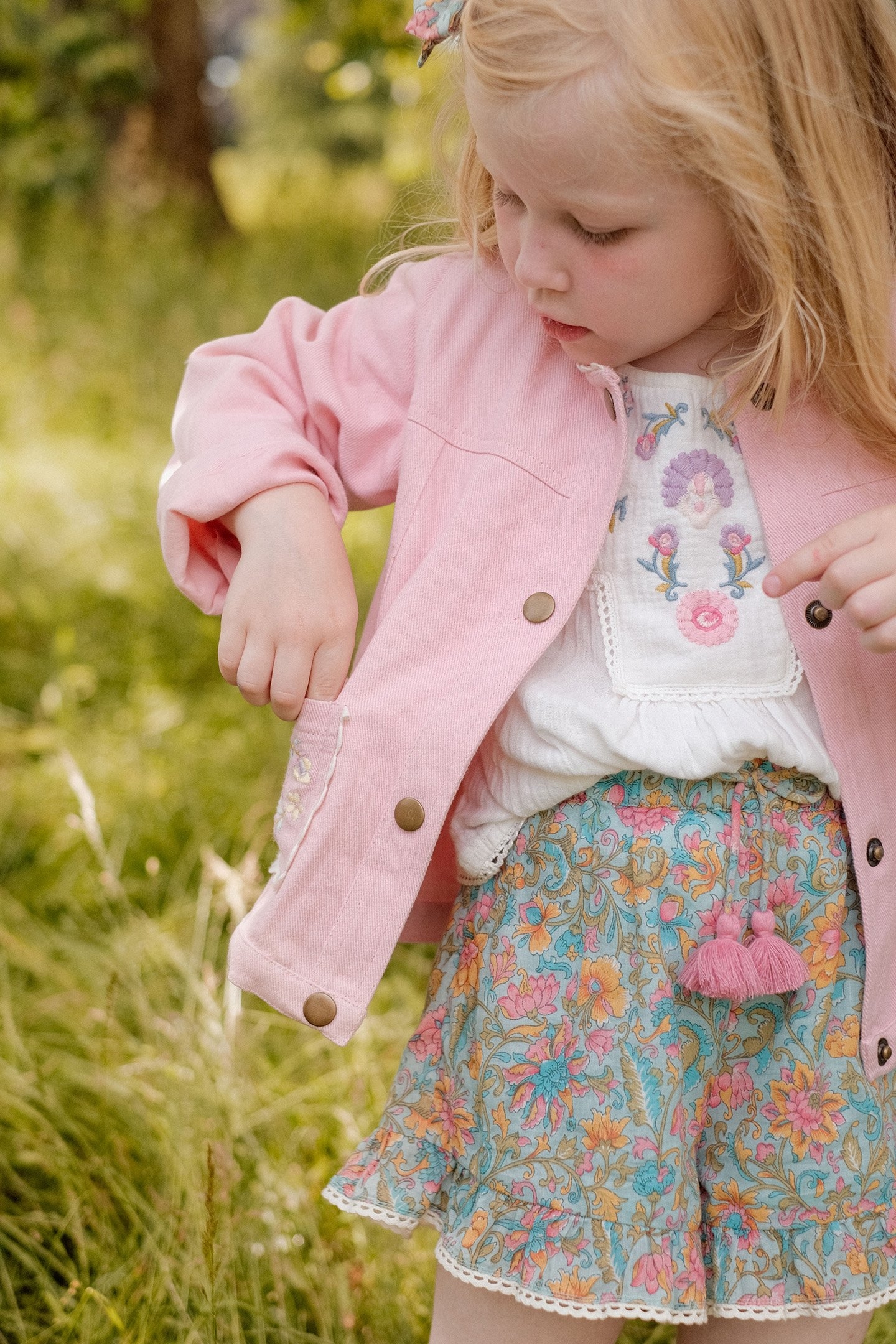 SHORTS VALLALOID WATER RIVER FLOWERS 2