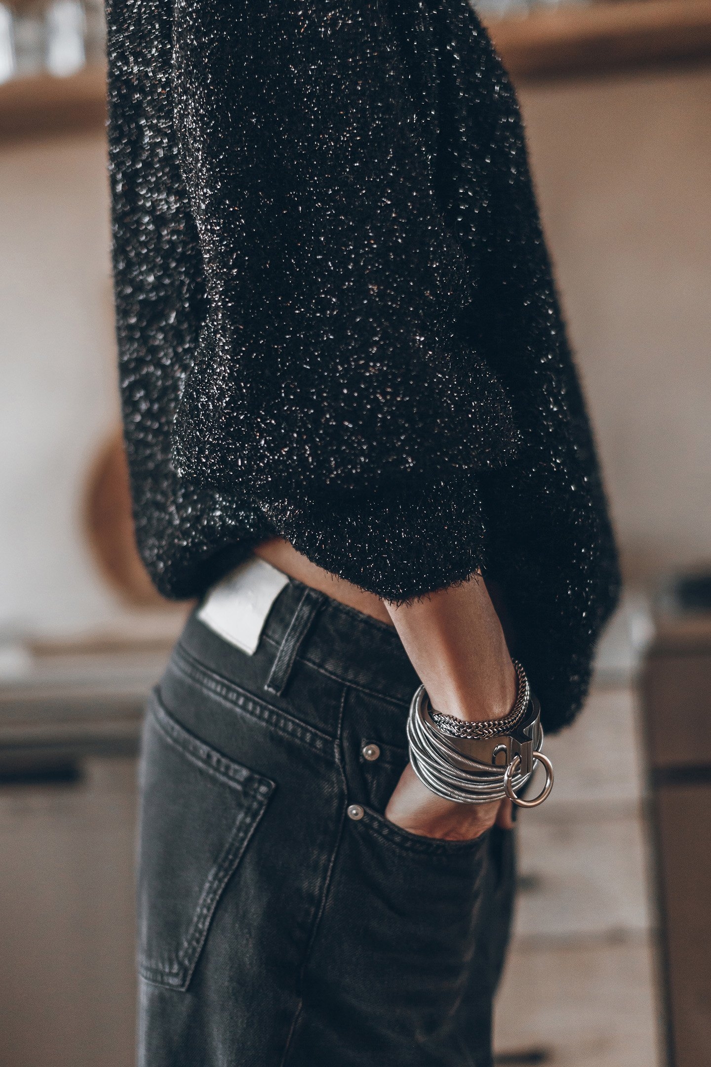 THE BLACK SPARKLY FLUFFY KNIT SWEATER 4