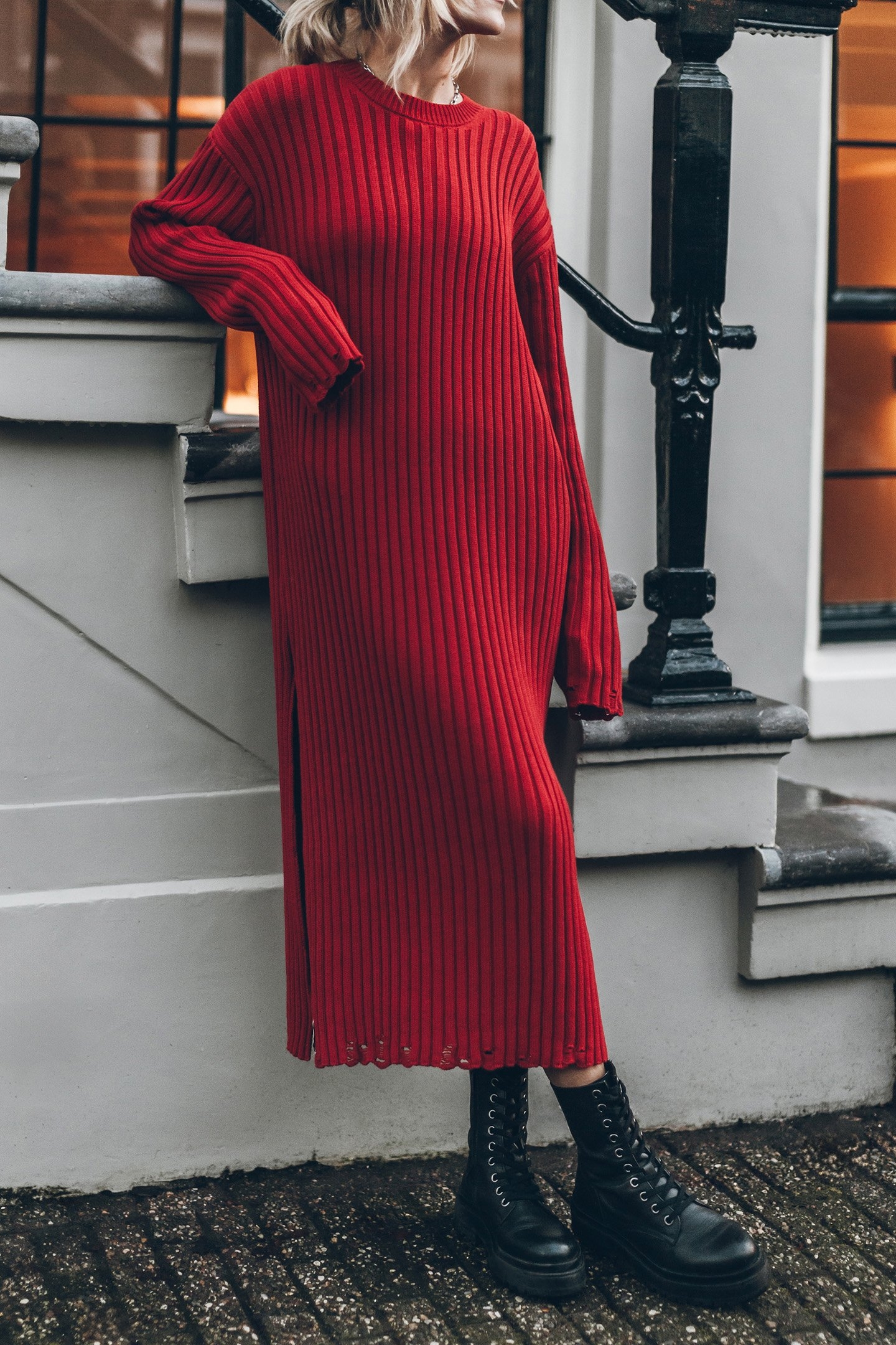 THE RED KNIT LONGSLEEVE DRESS 5