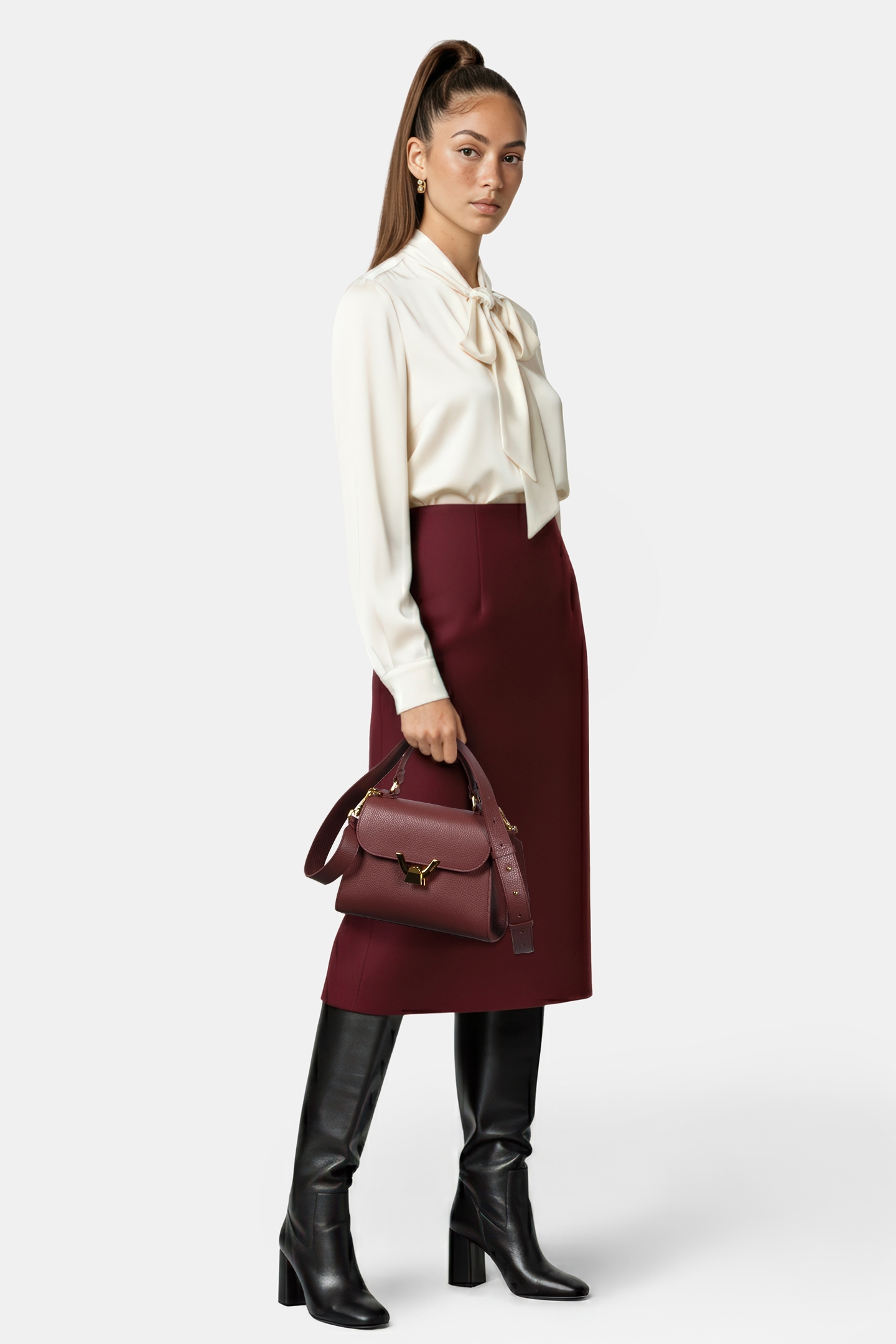 CROSS BODY BAG IN GRAINED LEATHER 1