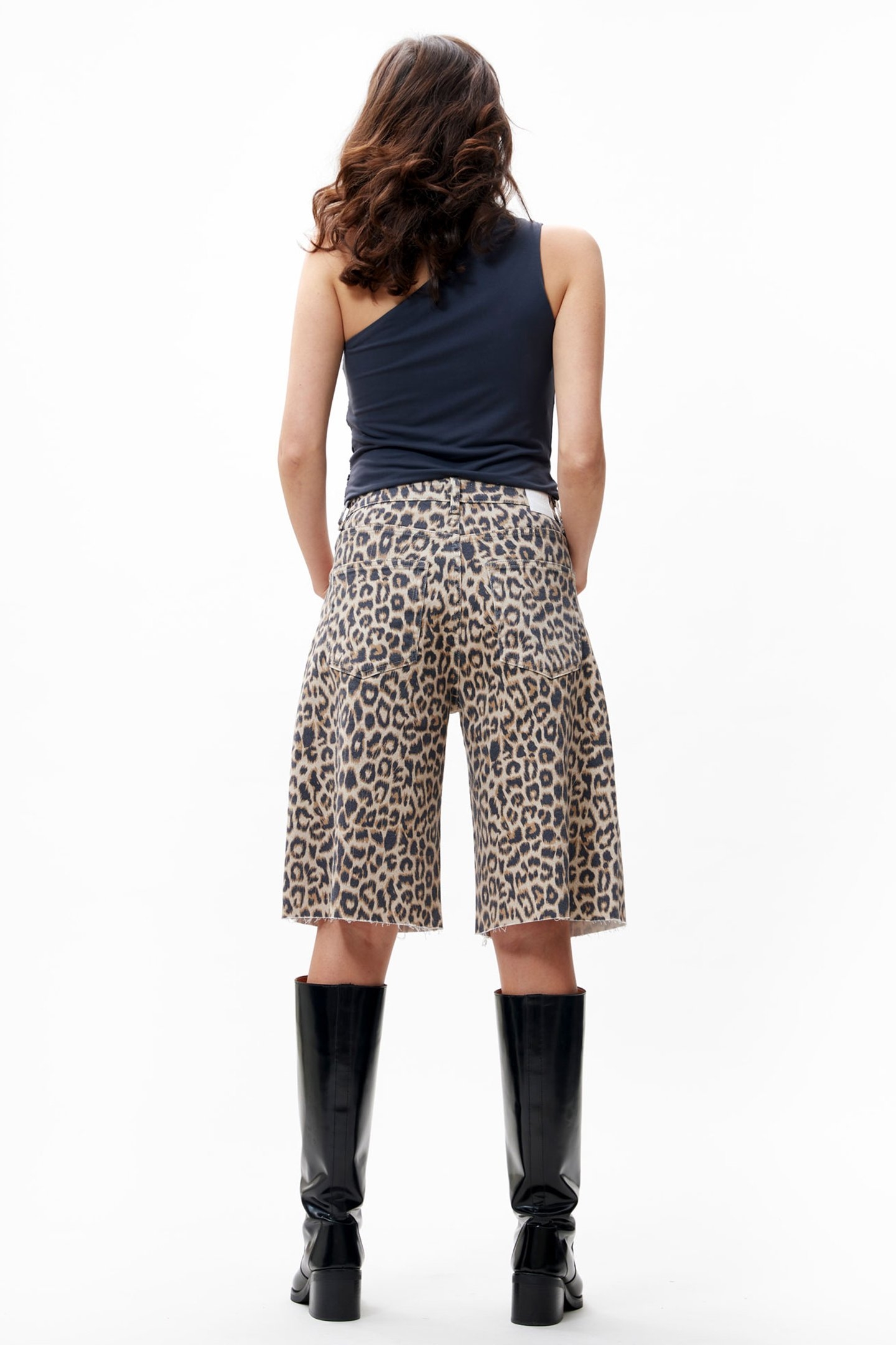 LOOSE FIT LEOPARD JORTS GREY MORN 3