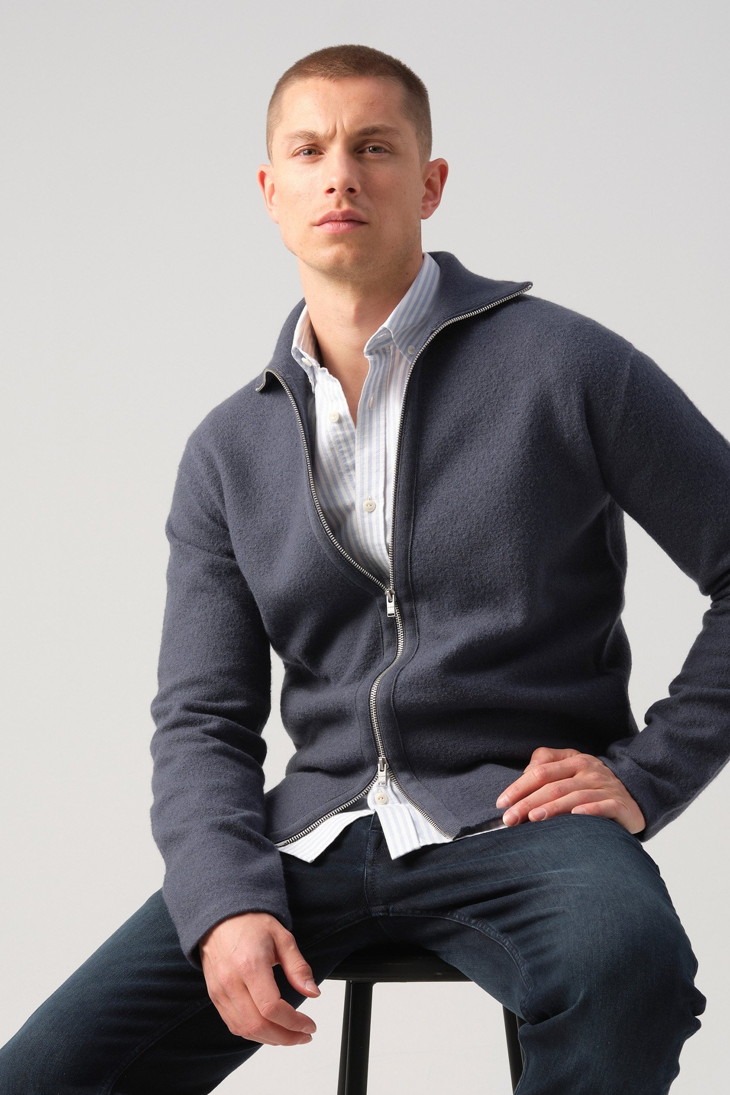 J.C. RAGS RANDY VEST OMBRE BLUE 5