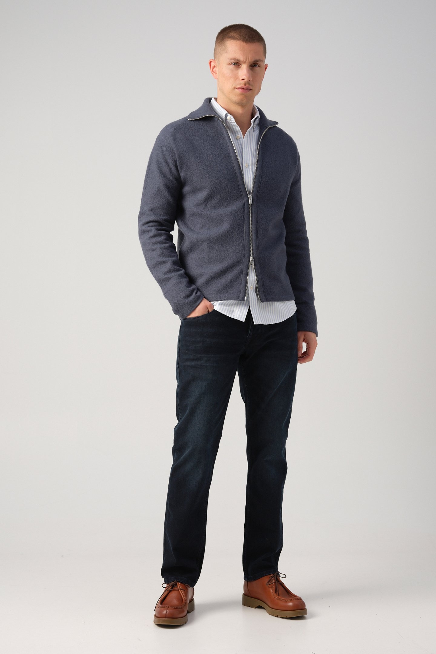 J.C. RAGS RANDY VEST OMBRE BLUE 2