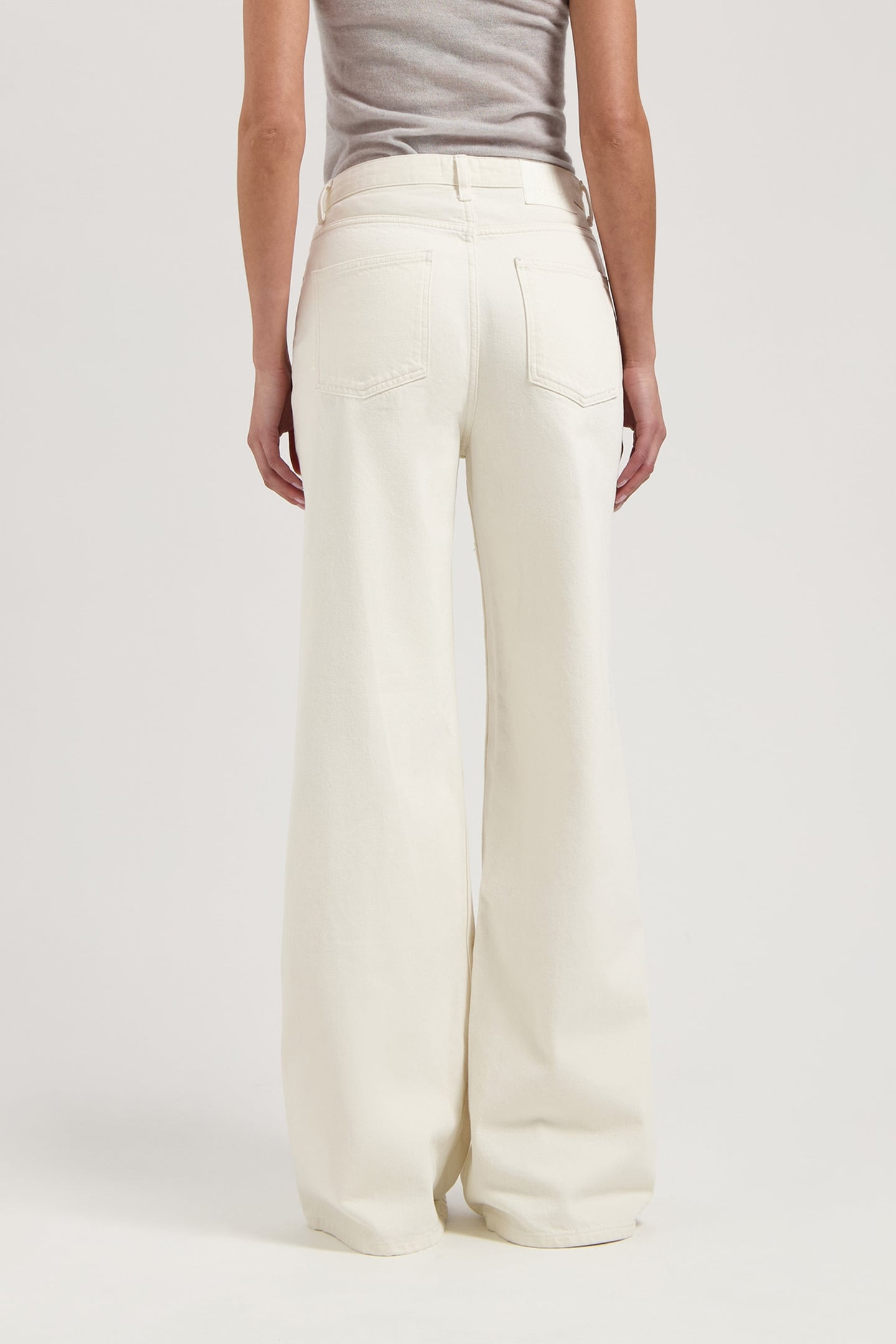 SARA HIGH LOOSE FLOW NATURAL 2