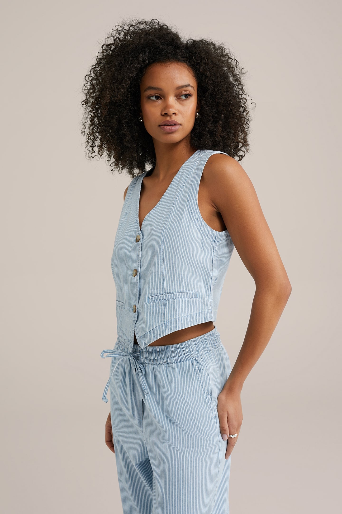 WAISTCOAT LIGHT BLUE 1