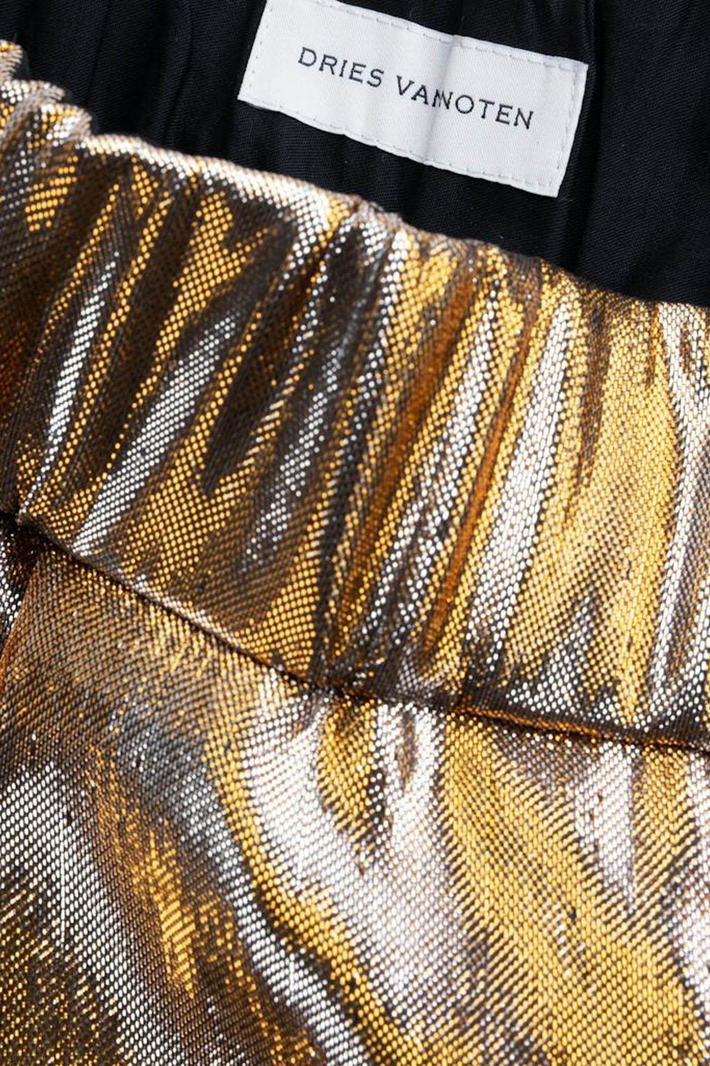 DRIES VAN NOTEN – PLATO BIS 1091 SHORTS GOLD 3