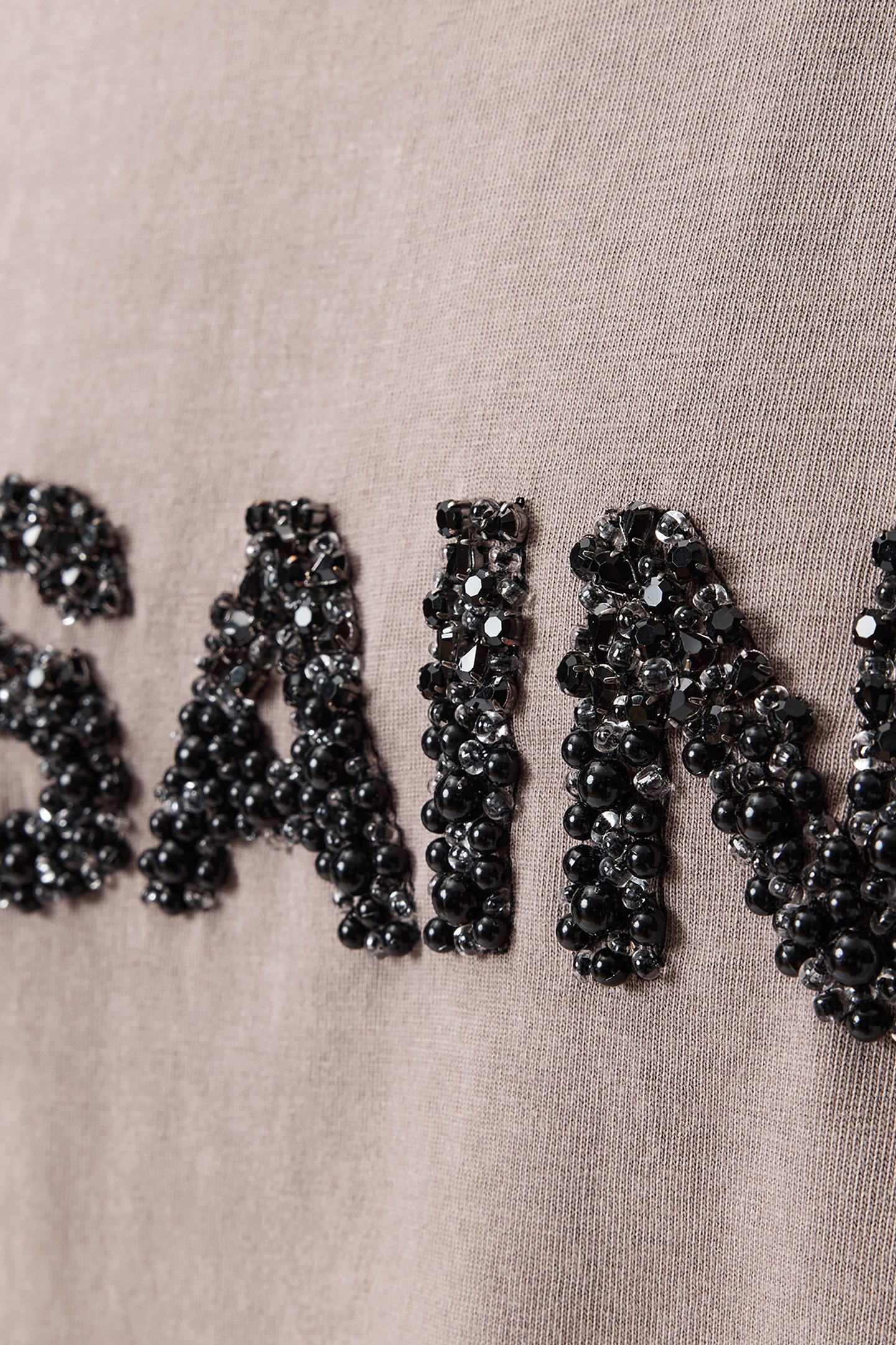 AMELIE AS EMB TEE STONE GREY 7