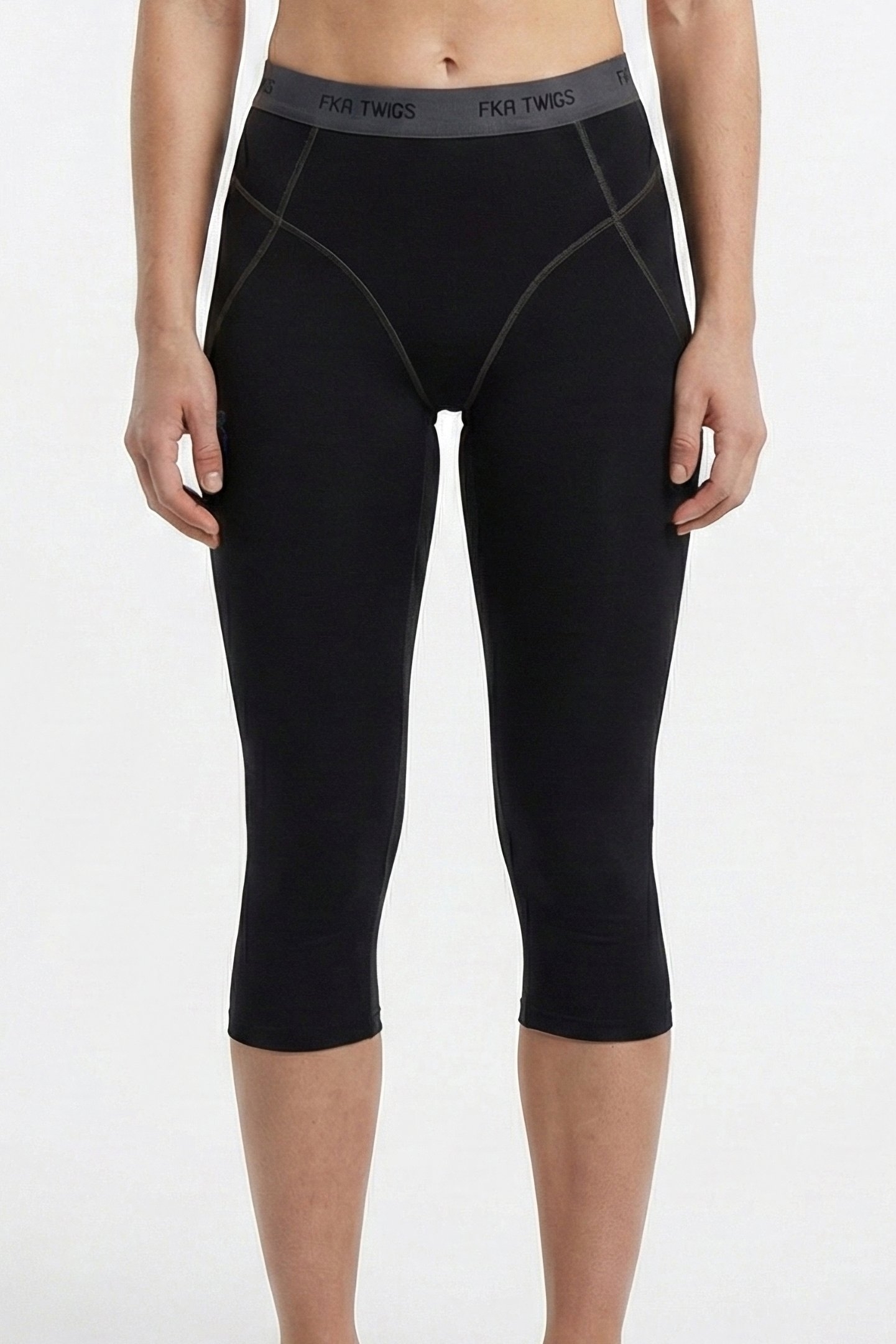 FKA X ON – STUDIO TIGHTS FKA BLACK 1