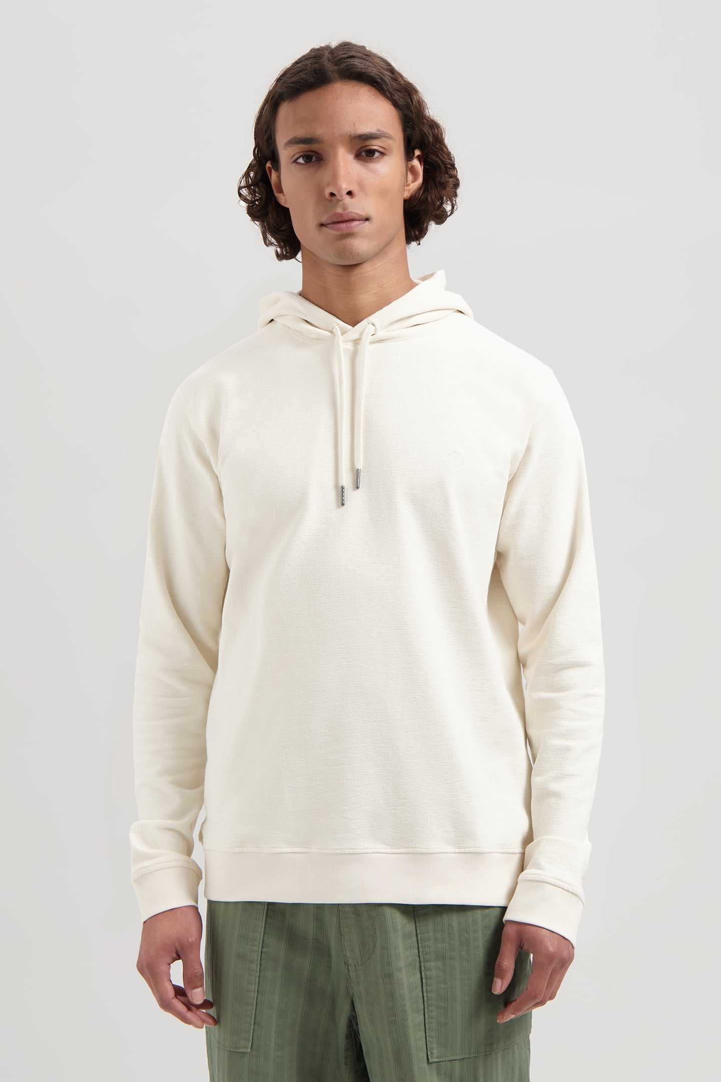 DS_NEWMAN HOODY OFFWHITE 1