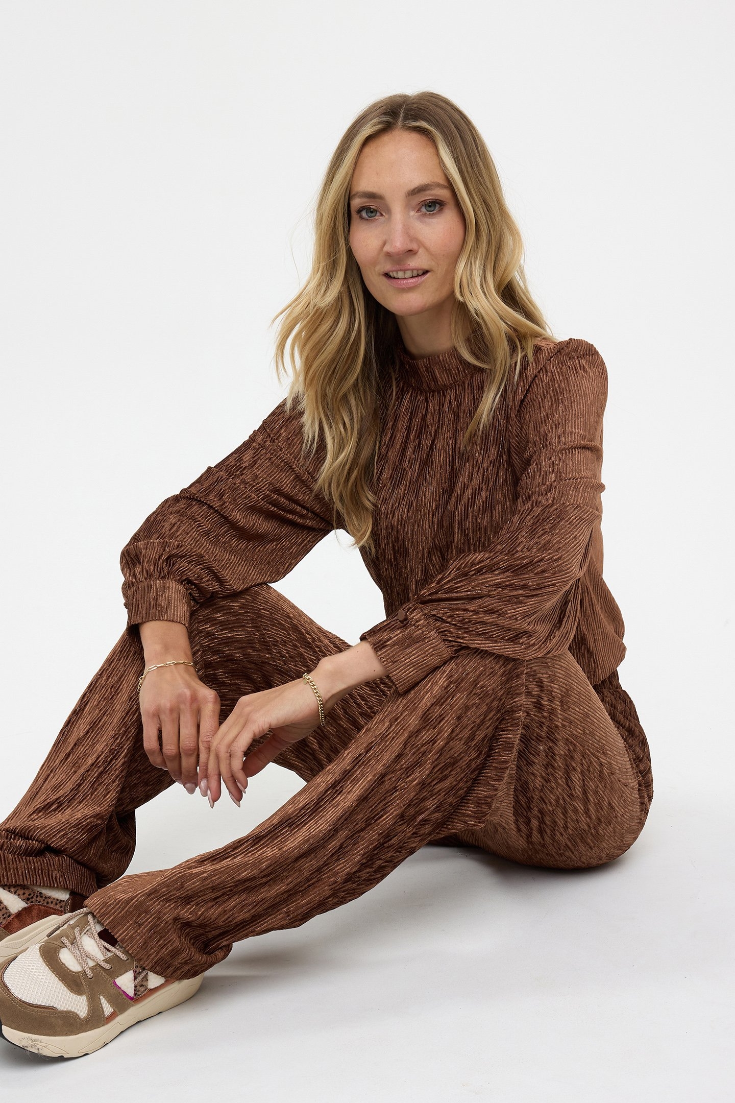 TROUSERS CRINKLED VELVET BRANDY 3