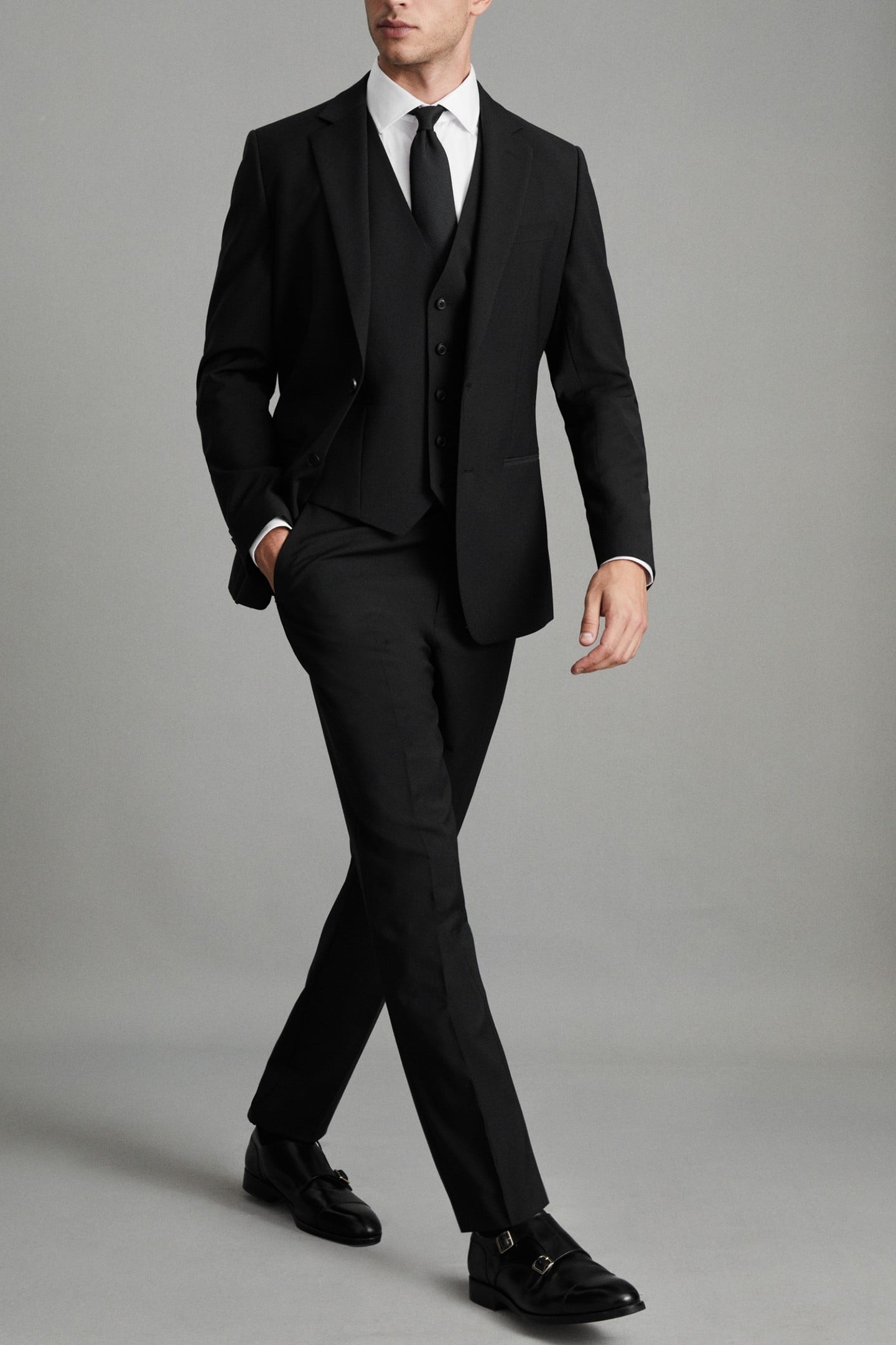 TRAVEL PLAIN WEAVE MODERN WAISTCOAT BLACK 4