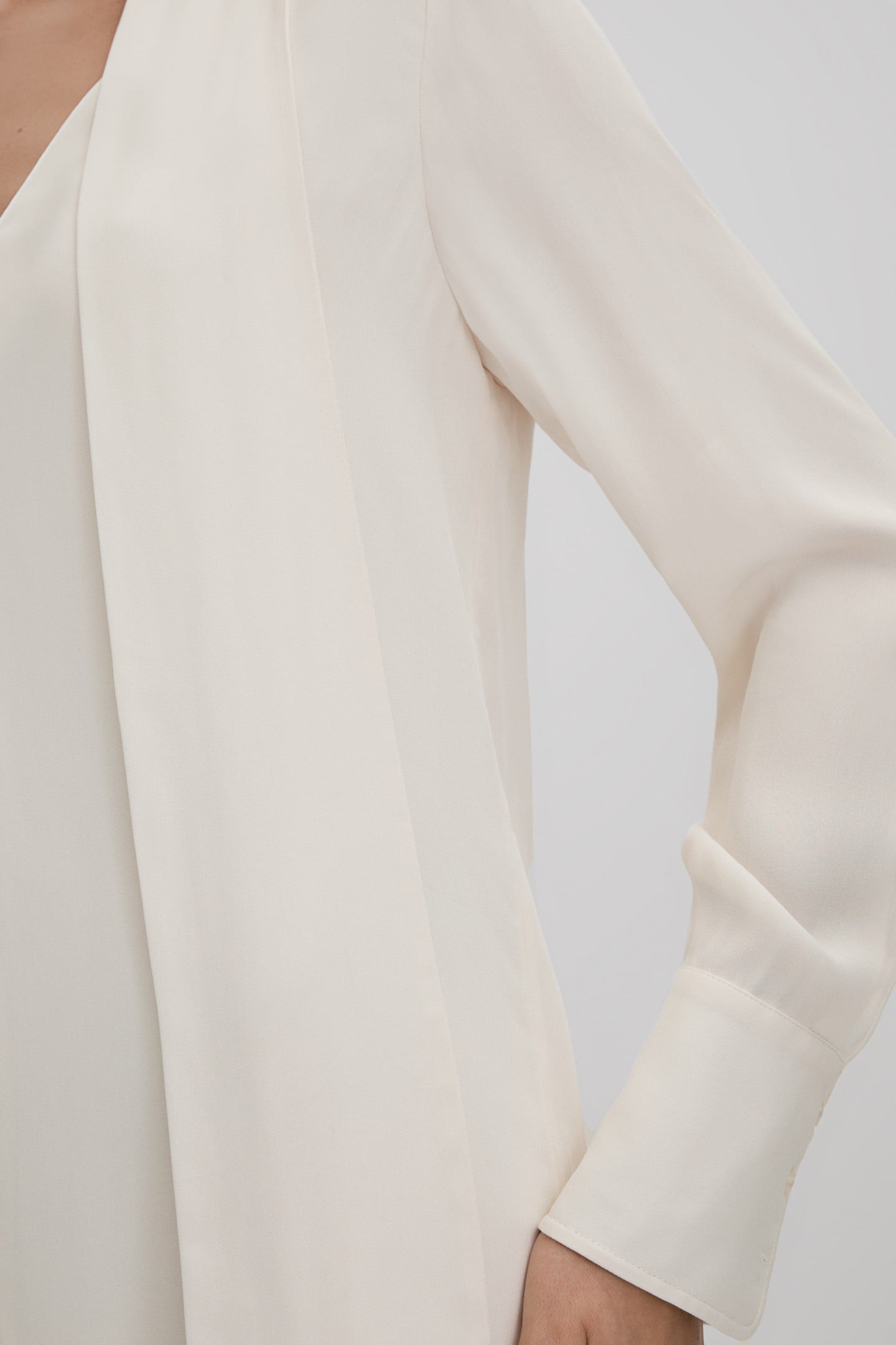 COLOR BLOCK FLIPPY DRESS CREAM/RED 4