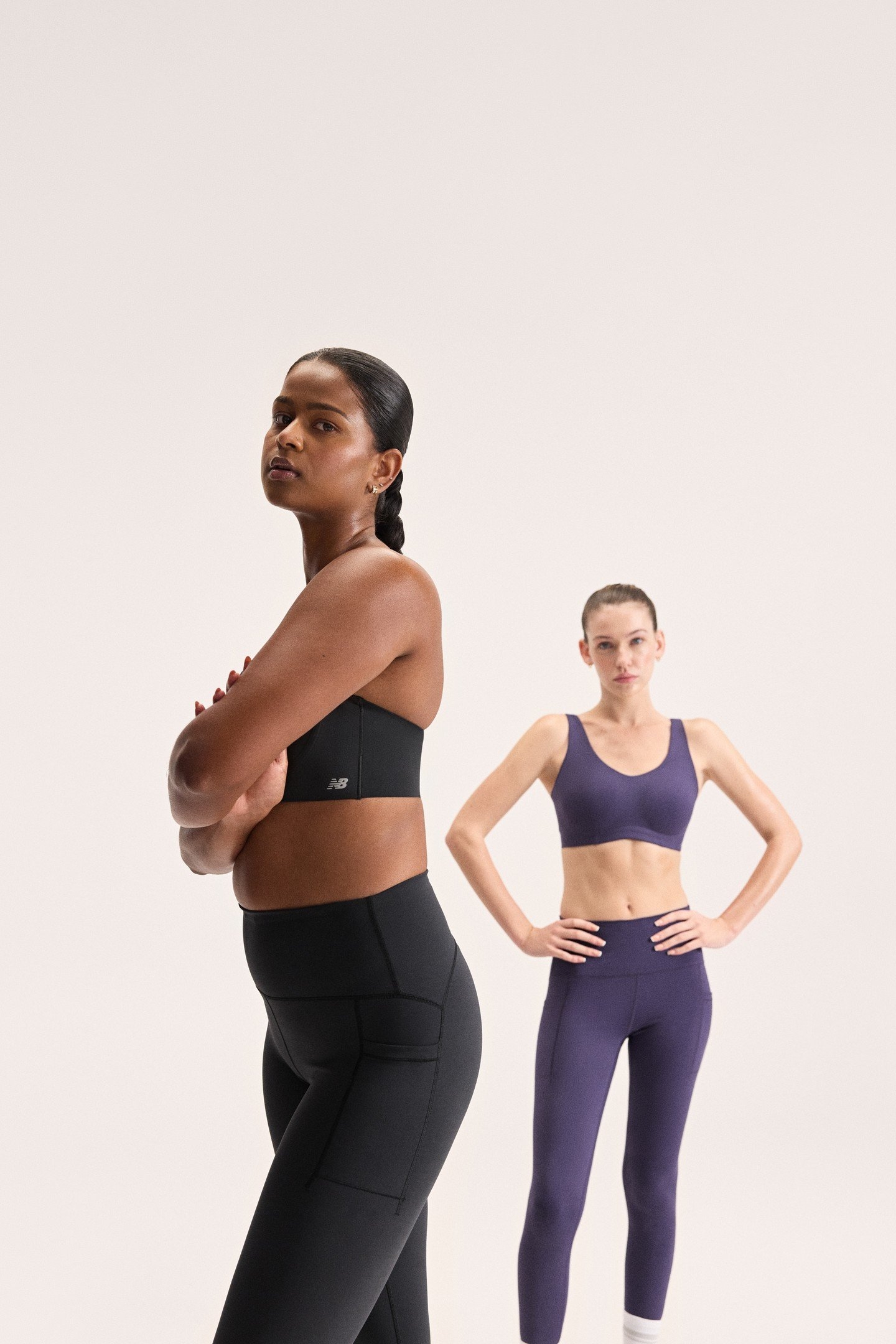 SLEEK POCKET HIGH RISE LEGGING BLACK (BK) 5