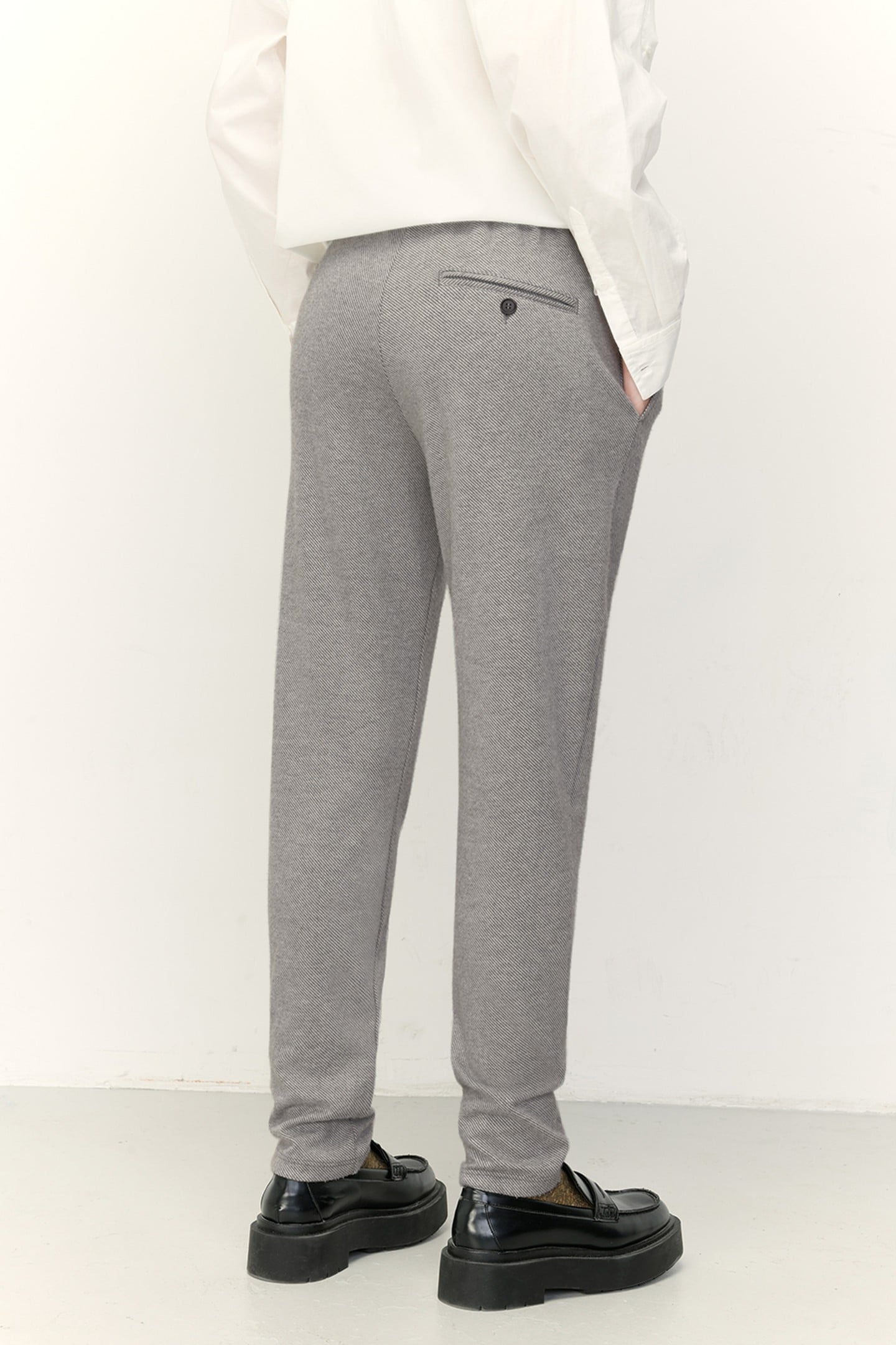 JOGGING CHINA GREY 3