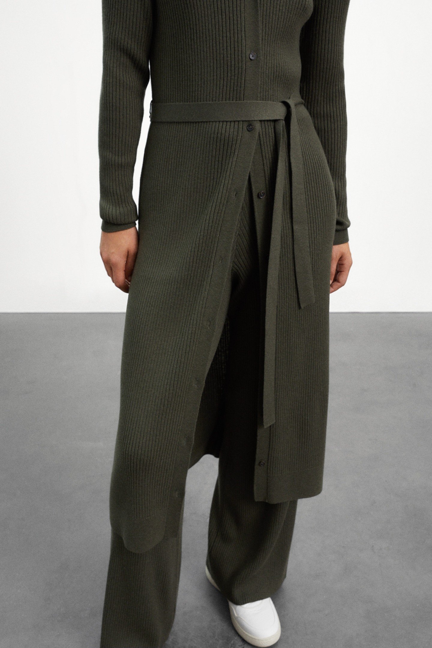 ROMEROALF KNIT OLIVE 2