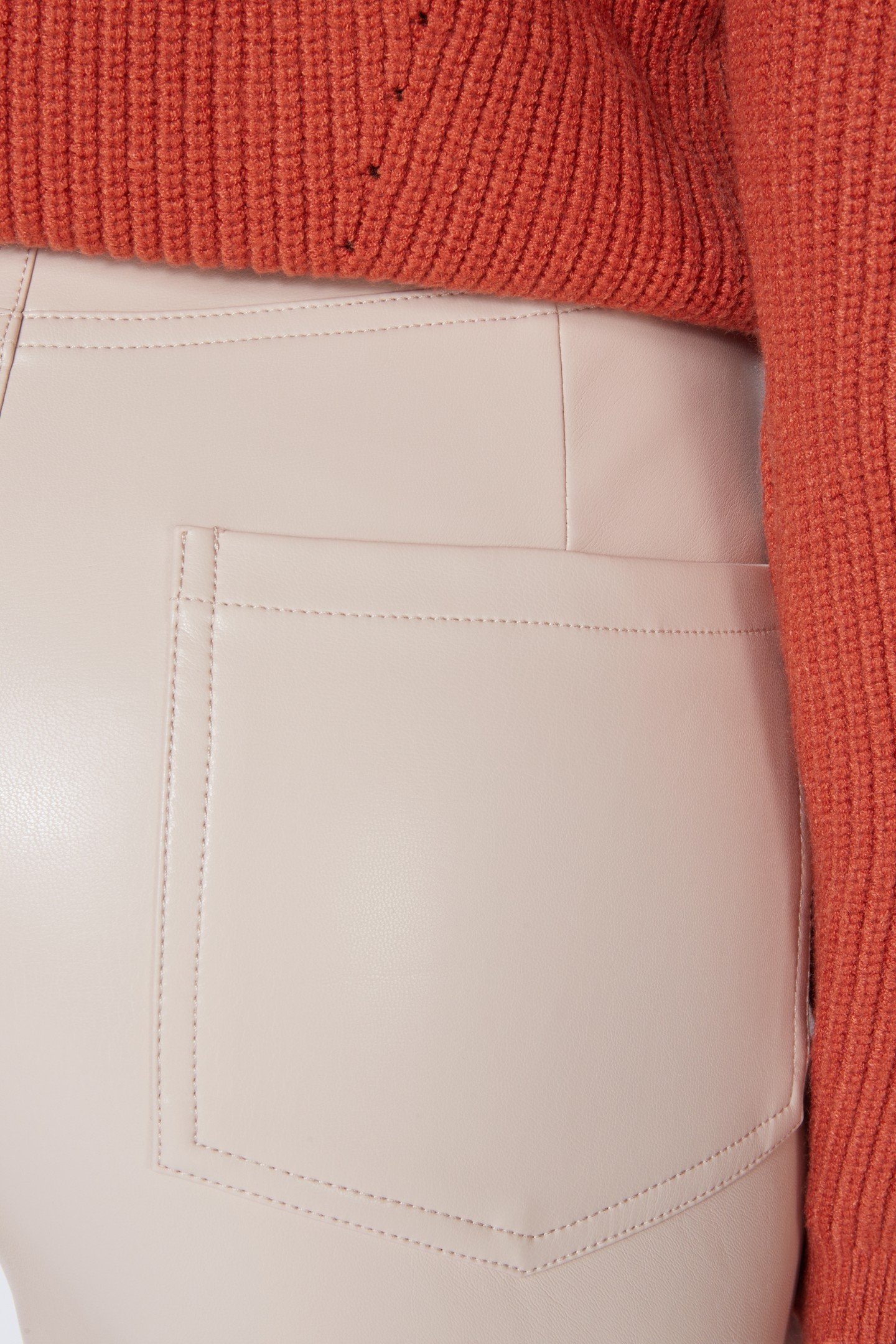 TROUSERS FLARED SPLIT PU BISCUIT 6