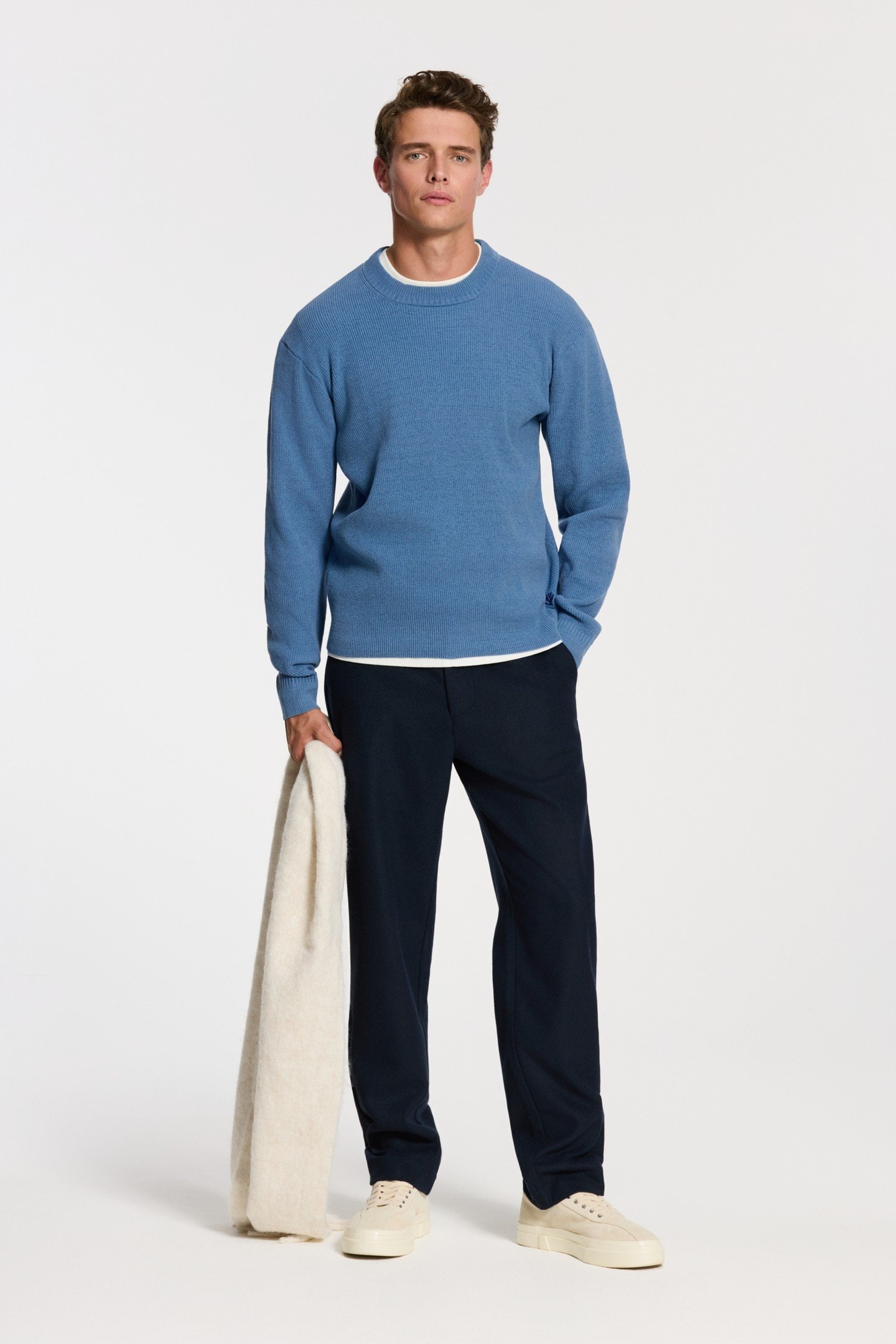 PIKE RELAXED FIT CHENILLE PULLOVER BLUE FIELDS 4
